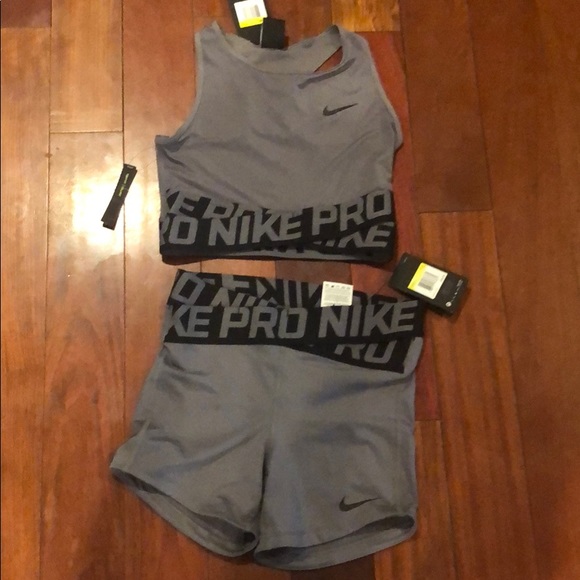 Nike Other - NWT Nike intermix